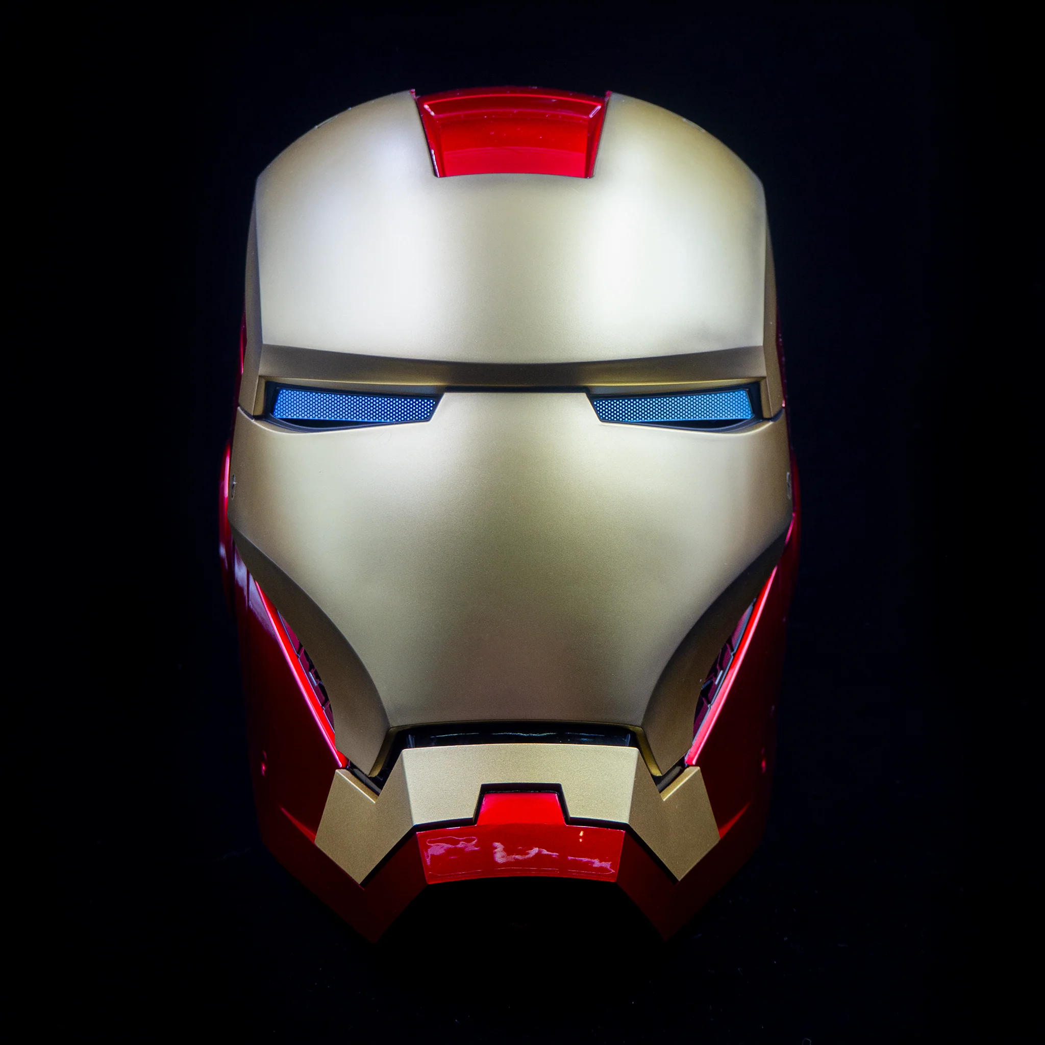 Marvel Iron Man Mark 7 Helmet Wearable 4 modes  1: 1 Collectible Bluetooth Speaker By Killer Body - Image 4