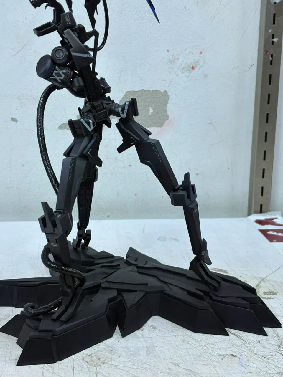 Black Rock Shooter PVC Statue 1/8 Black Rock Shooter Inexhaustible Version by Good Smile Company [CONDITION ISSUE] - Image 3