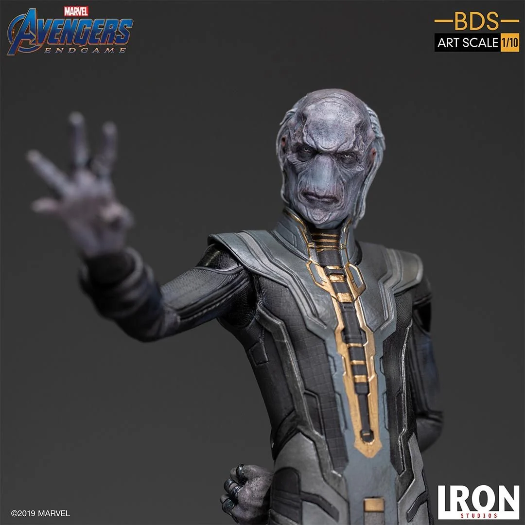 Marvel Ebony Maw 1/10 Scale Figure by Iron Studios - Image 4