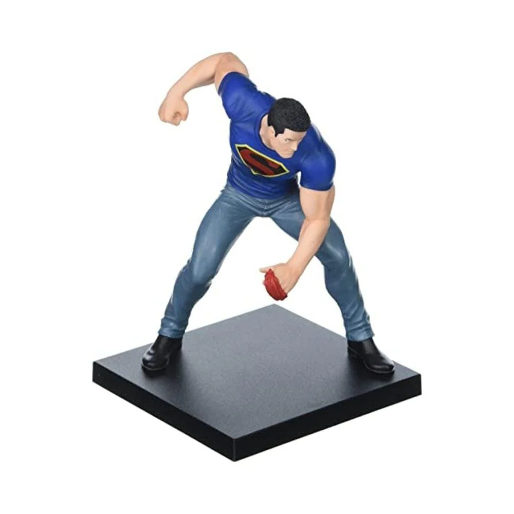 Kotobukiya : Clark Kent Artfx+ Statue (Limited Edition)