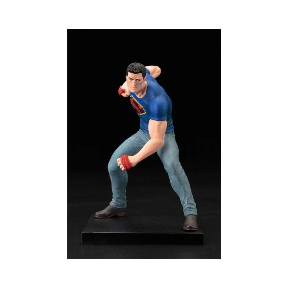 Kotobukiya : Clark Kent Artfx+ Statue (Limited Edition) - Image 2