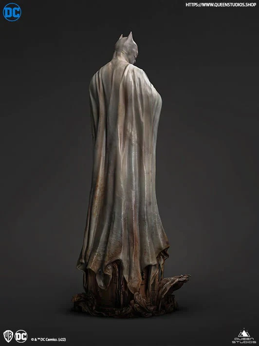 Batman 1:4 Scale Museum Edition Statue by Queen Studio - Image 5
