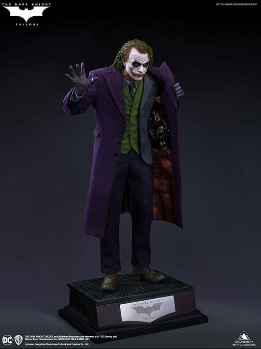 The Dark Knight Joker 1/4 Scales Regular Edition Statue by Queen Studios - Image 2