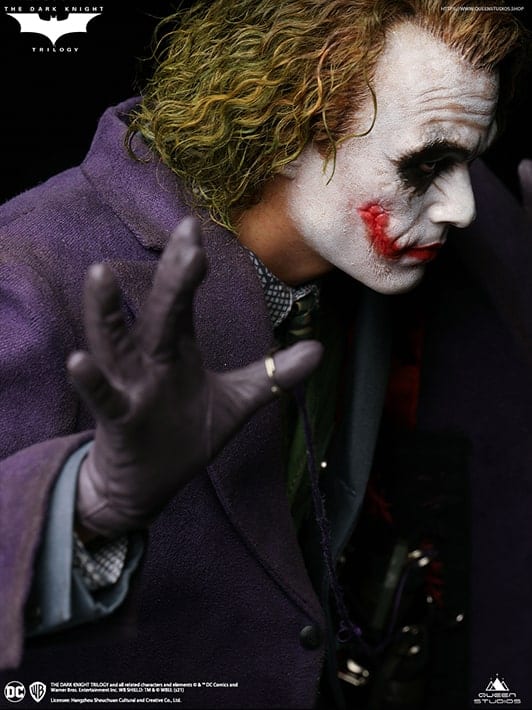 The Dark Knight Joker 1/4 Scales Regular Edition Statue by Queen Studios - Image 5