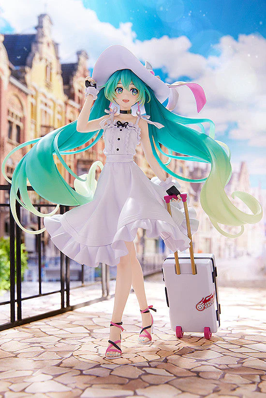 Hatsune Miku GT Project Racing Miku 2021: Private Ver. 1/7 scale Figure By Max Factory - Image 4