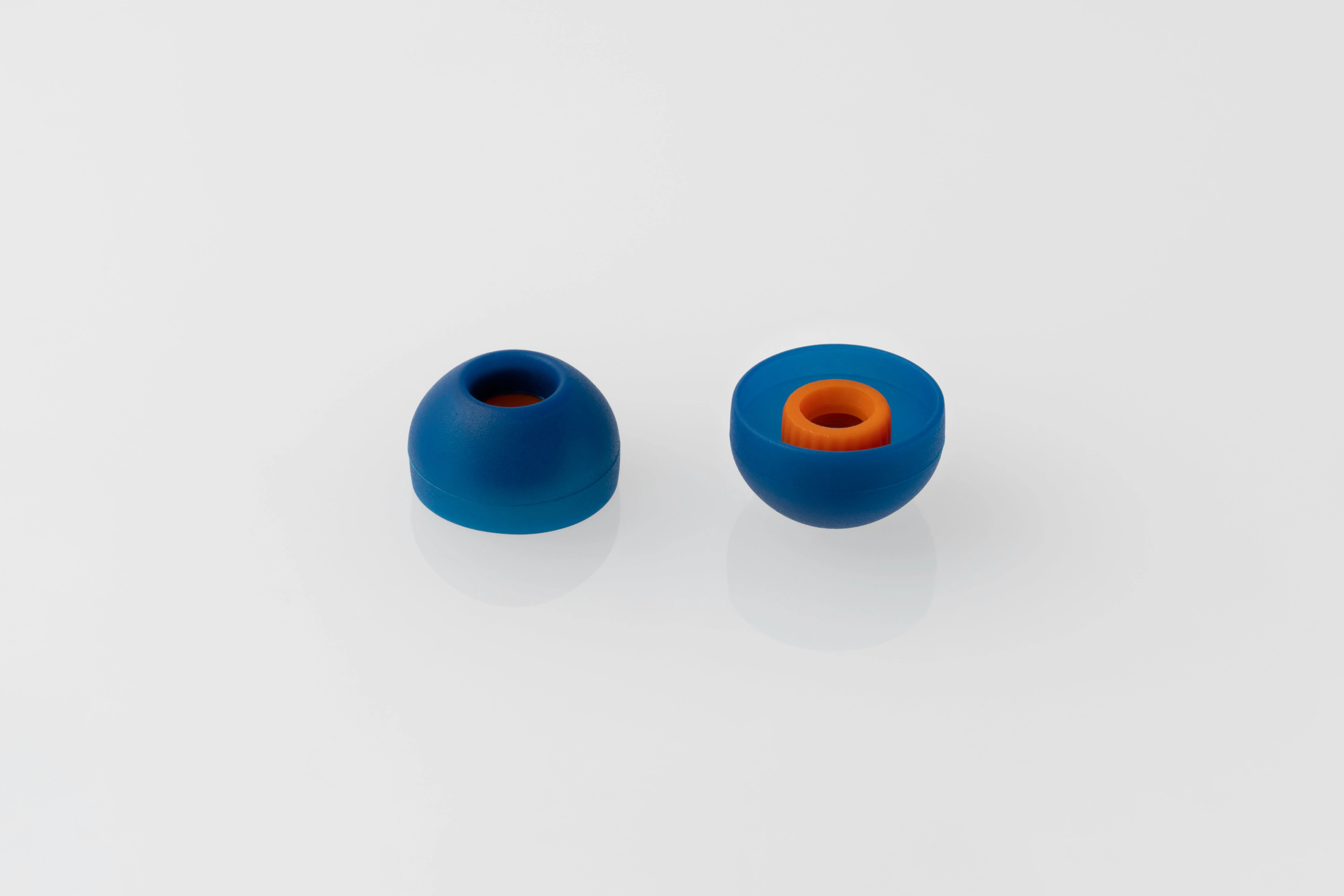 Dragon Ball Z Goku Wireless in-ear headphones By Prime Audio - Image 2